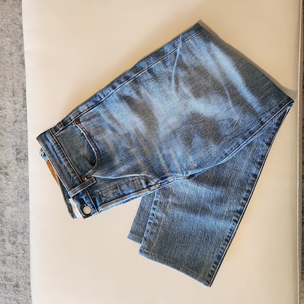 Levi's 501 Wedgie Fit Straight Leg Jean